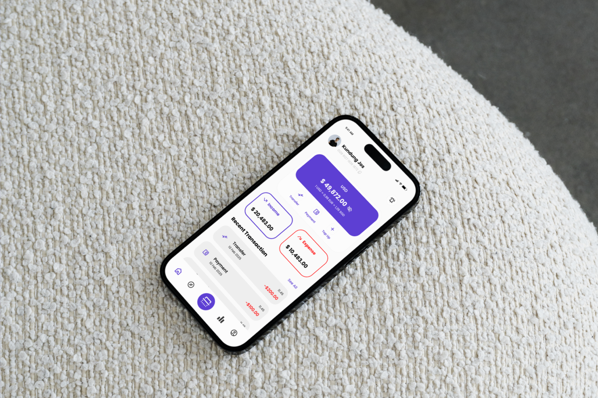 Royale - Digital Banking &amp; Finance App Design Template