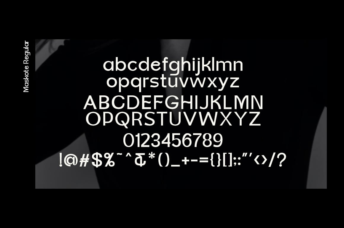 Maskote Font