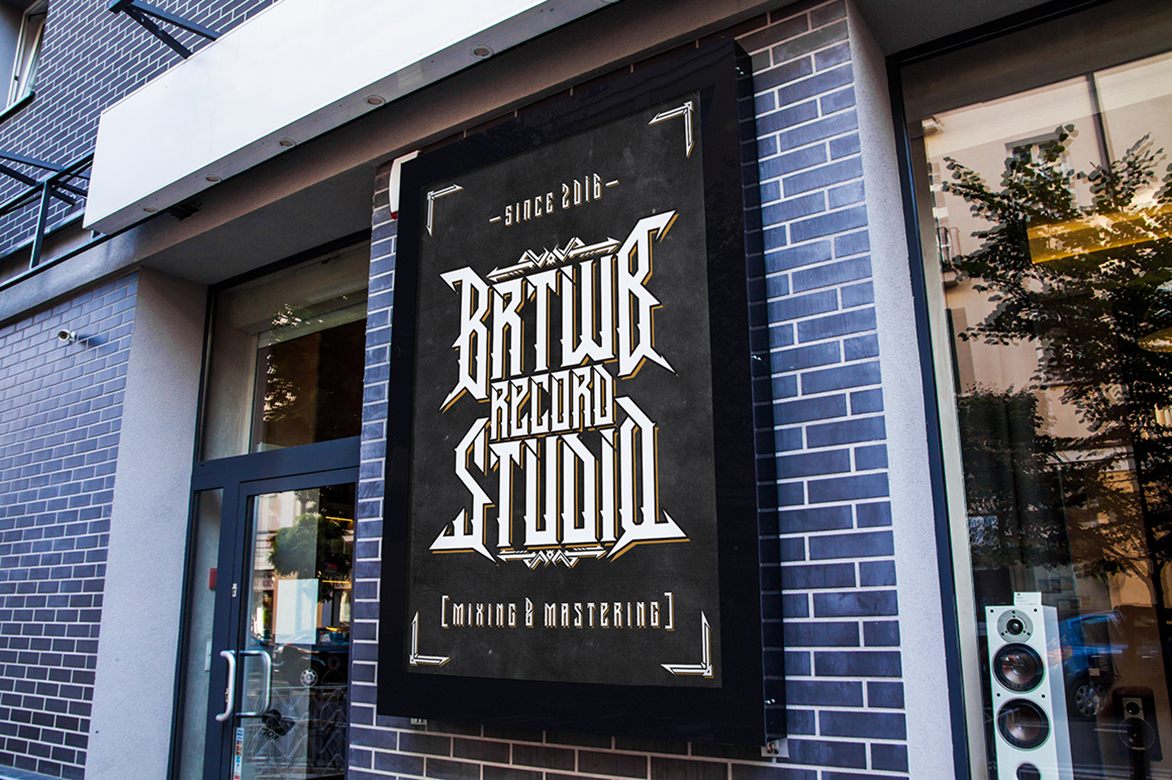 Dramaga - Blackletter Font