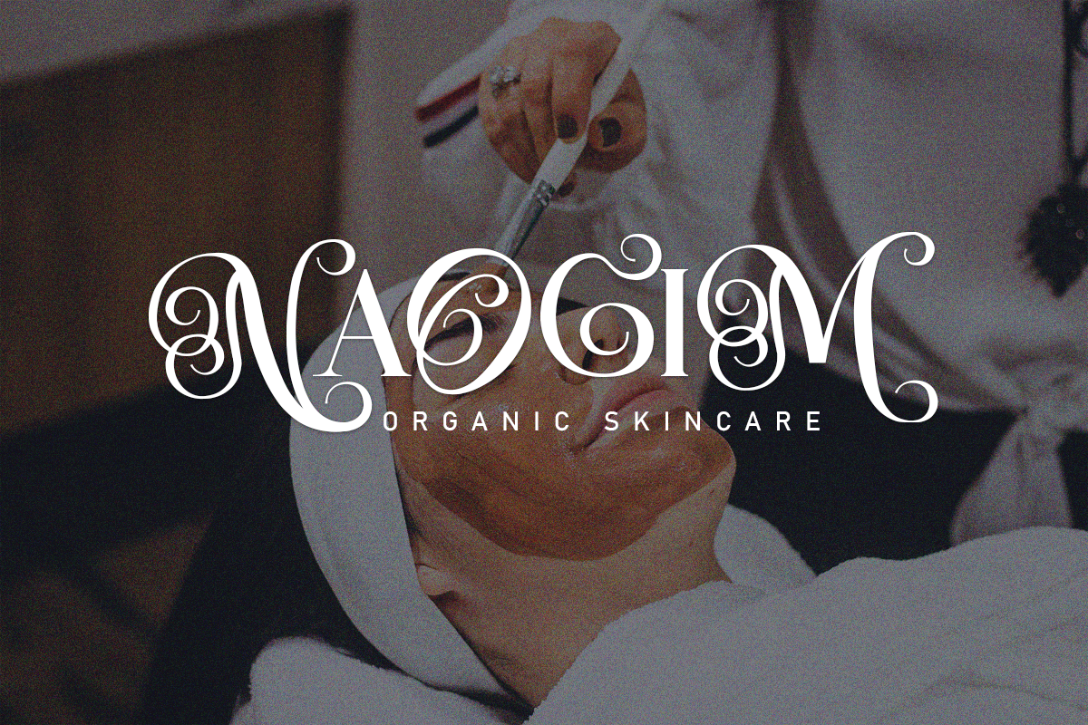 Adoret Loves - Luxury Serif Font