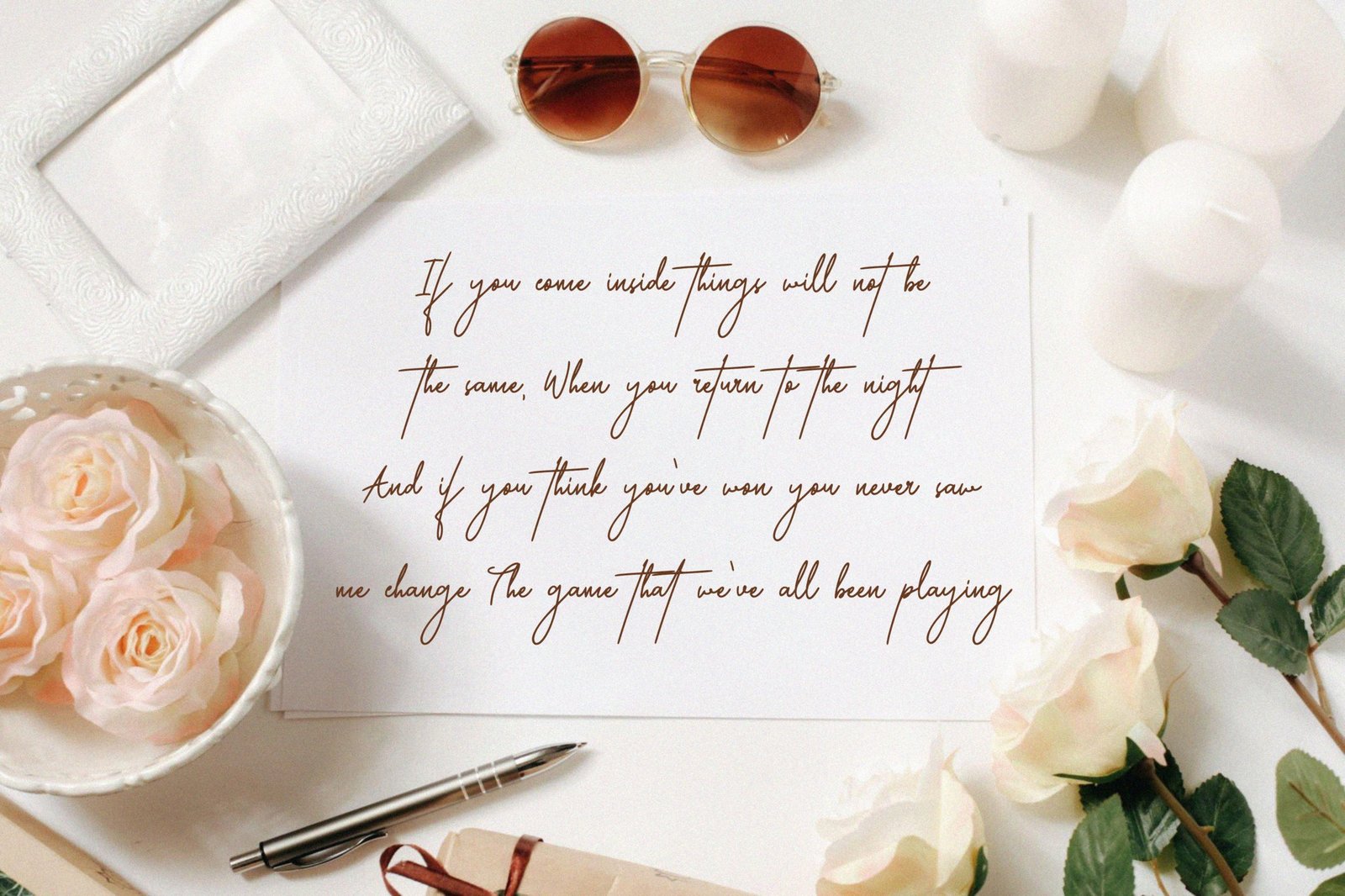 Mathildaine - Luxury Signature Font