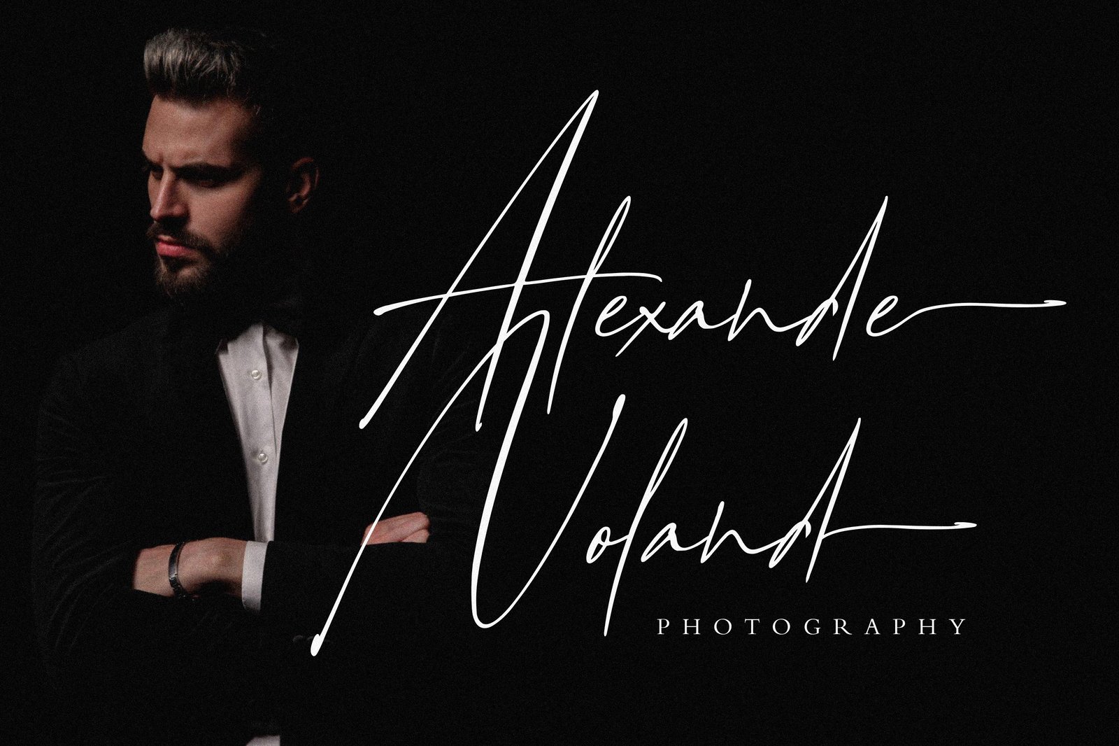 Janetanice - Elegant Signature Font