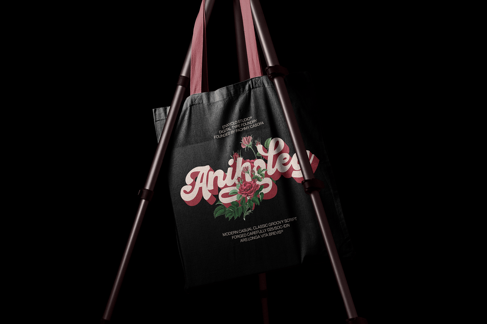Hiderh Mahen — Groovy Retro Font